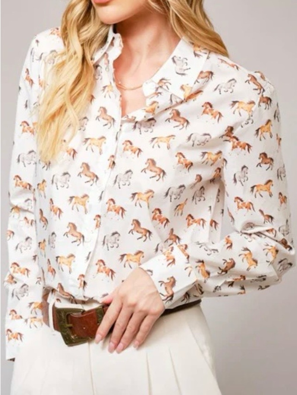 The Buckle Blue B White Horse Print Western Button-Up Shirt Women Cotton Medium
